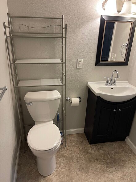 Bathroom - 332 W 5th St