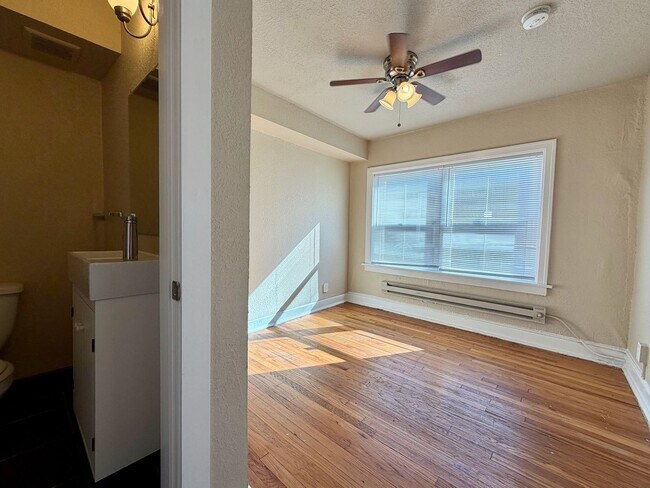 Building Photo - The Nelle