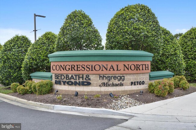 Building Photo - 12305 Braxfield Ct