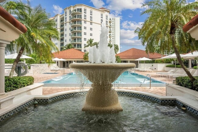 Building Photo - 20000 E Country Club Dr