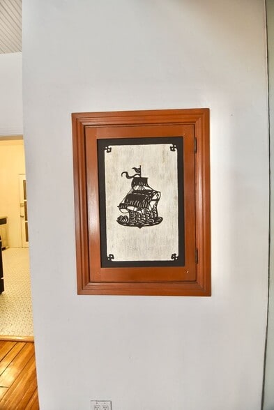 Building Photo - 2062 Argyle Ave