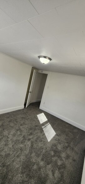 Building Photo - 197 Roosevelt St