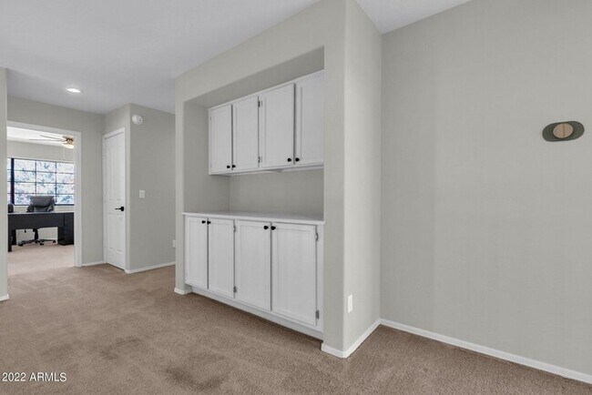 Building Photo - Marshall Ranch Five Bedroom