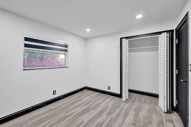 Building Photo - 5310 NW 16th St