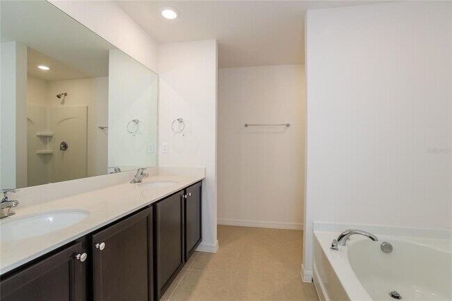 Building Photo - 1661 Hideaway Flat St