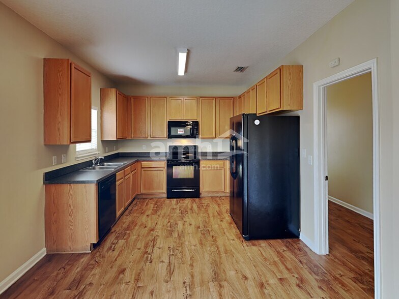 Building Photo - 7267 Rampart Ridge Cir S