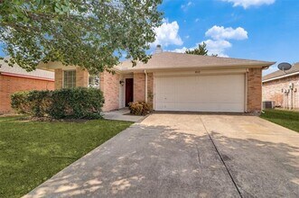 Building Photo - 813 Cooper Ln