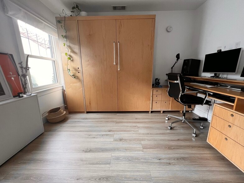 Bedroom 2 or Office - 912 Sanborn Ave