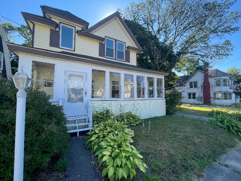 Building Photo - 83 Highland Ave