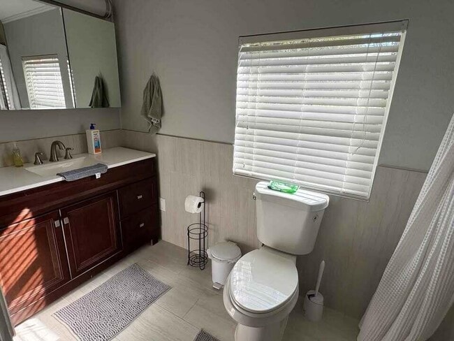 Building Photo - 703 Ulrich Rd