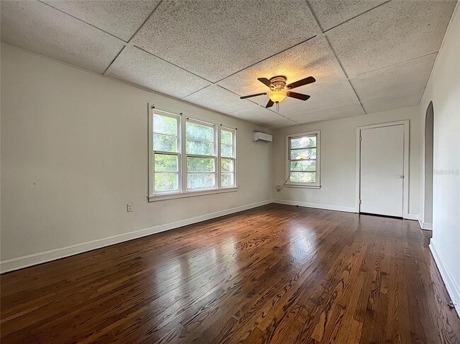 Building Photo - 2938 Avenue G NW