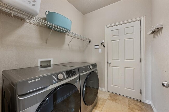 Building Photo - 2500 White Stallion Way