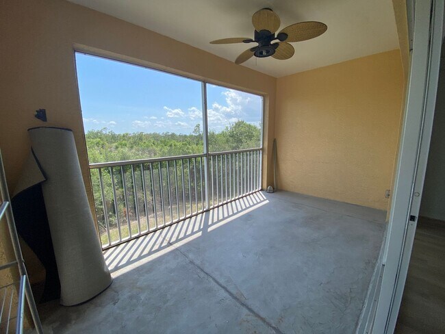 Building Photo - 2081 Willow Hammock Cir