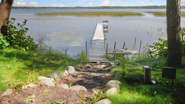 Building Photo - 15955 Bayview Dr NE