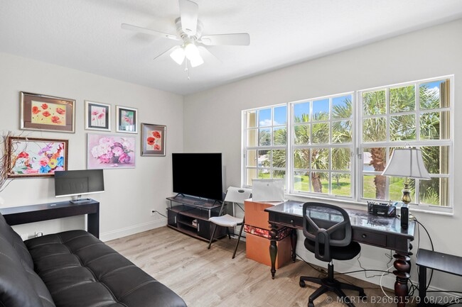 Building Photo - 4496 Hickory Dr
