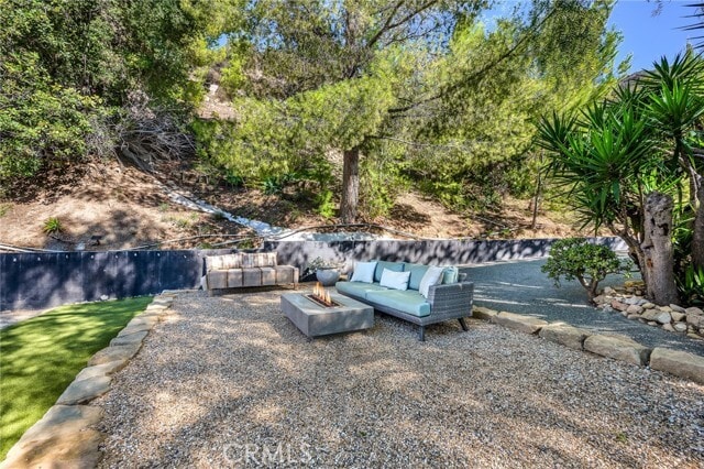 Building Photo - 24301 Sylvan Glen Rd