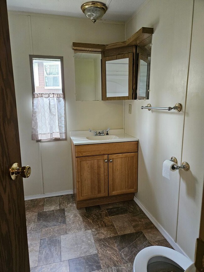 Building Photo - 2 Bedroom Trailer For Rent in Clearfield
