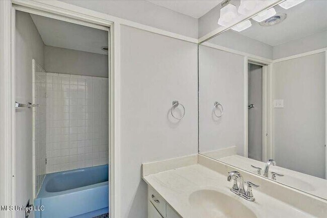 Building Photo - 4750 Old Canton Rd