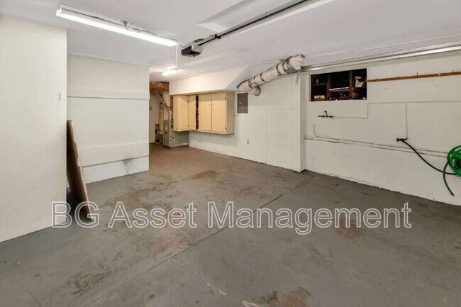 Building Photo - 6606 Aqua Vista Ct