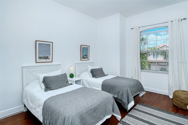 Building Photo - 8363 Miramar Way