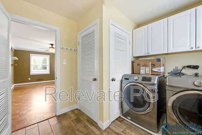 Building Photo - 401 Keats Rd