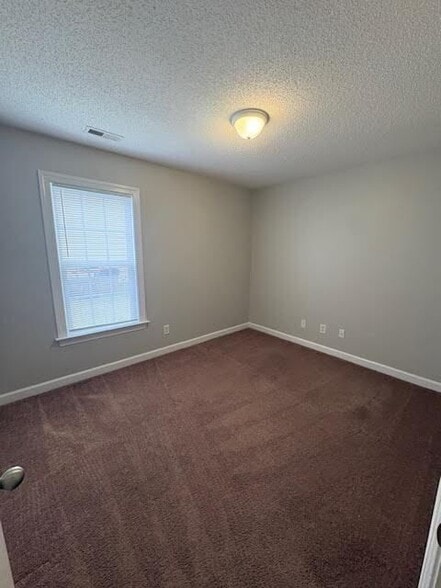 Building Photo - 1213B Price Dr