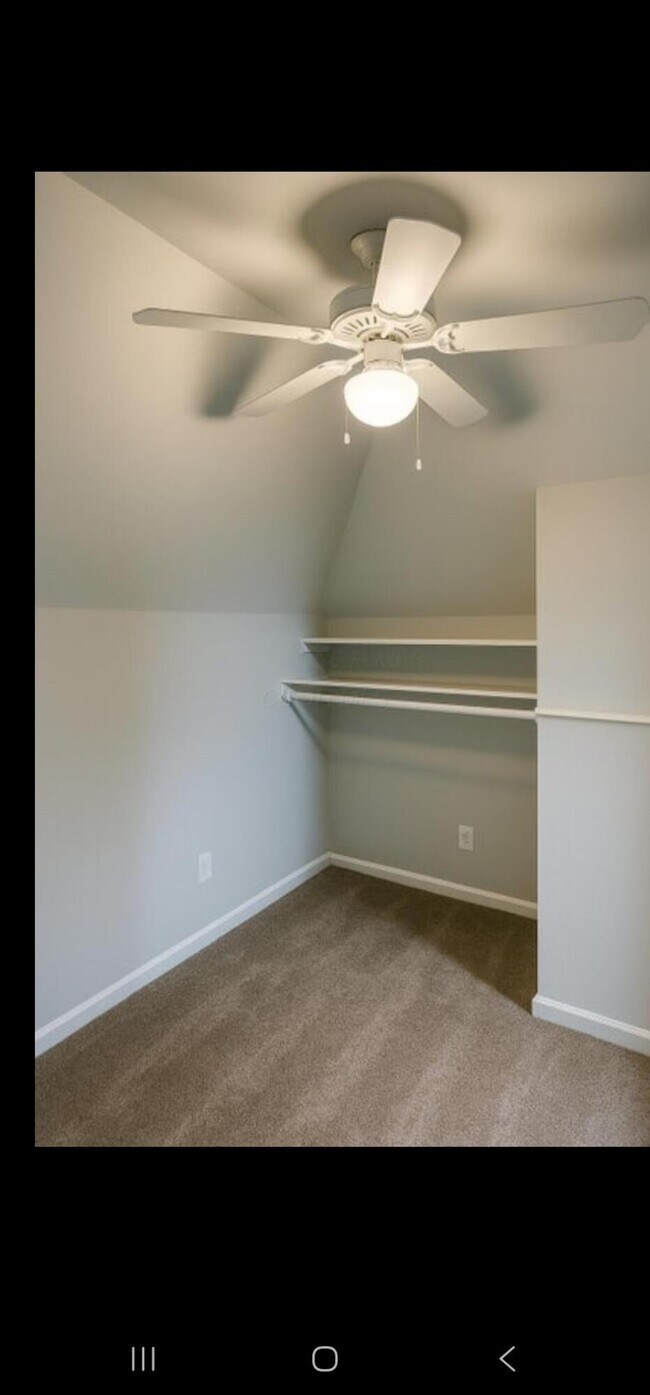 Building Photo - 785 Gilbert St