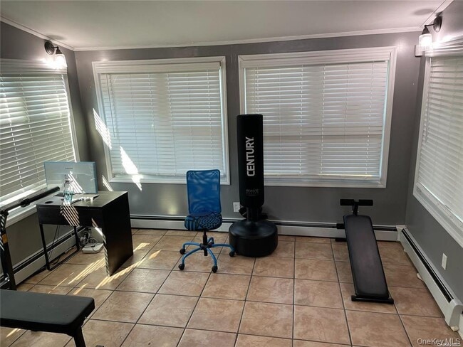 Building Photo - 570 Church Ave