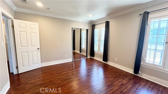 Building Photo - 5106 Crenshaw Blvd