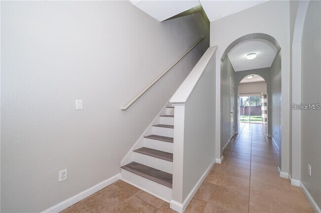 Building Photo - 833 Park Grove Ct