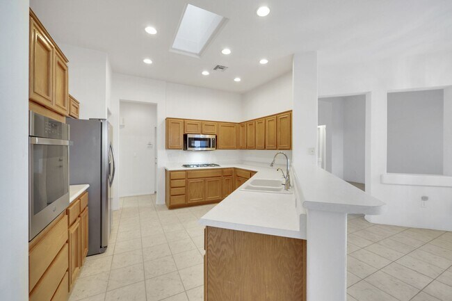 Building Photo - 3 bedroom in Sun City Summerlin