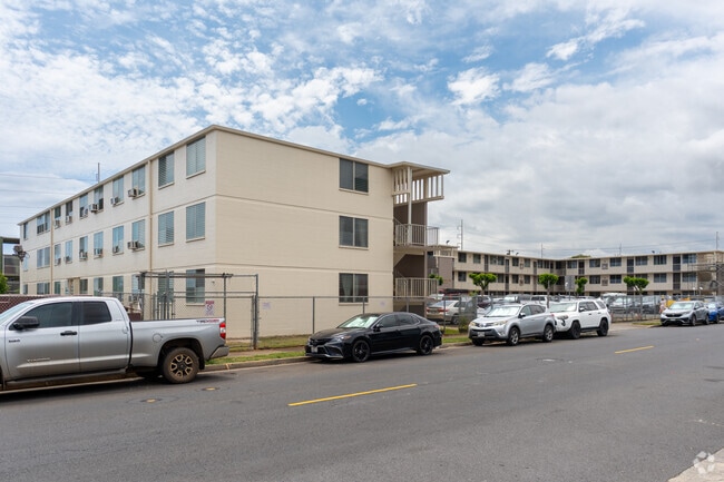 Building Photo - Kapalama-Uka