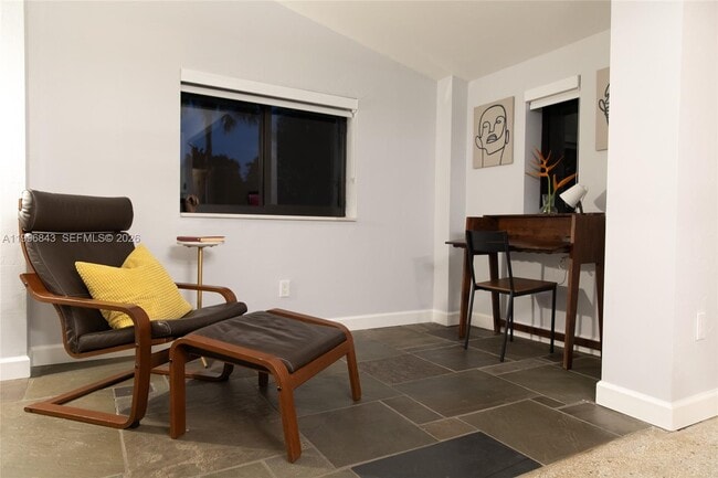 Building Photo - 2040 NE 173rd St