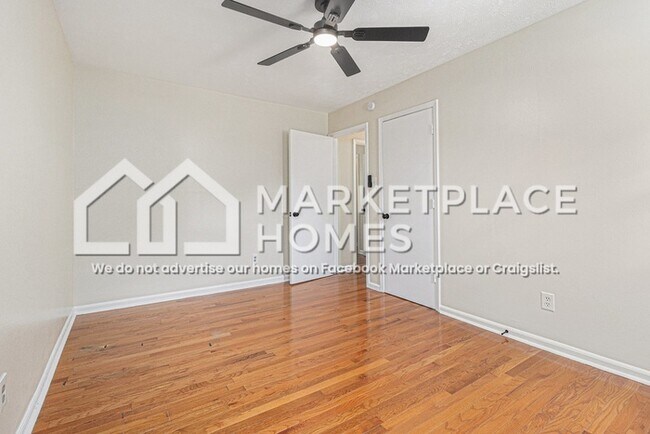 Building Photo - 3092 Menlo Park Dr