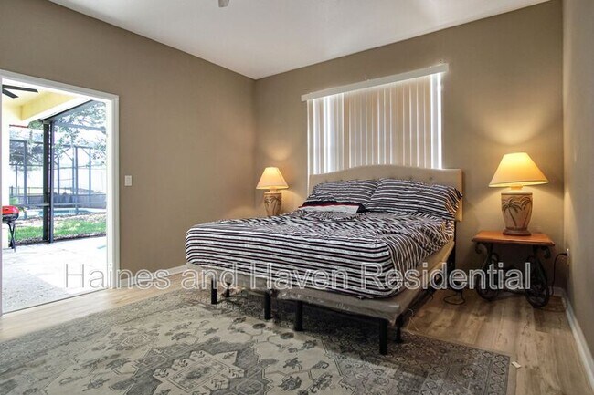 Building Photo - 546 Pineloch Dr