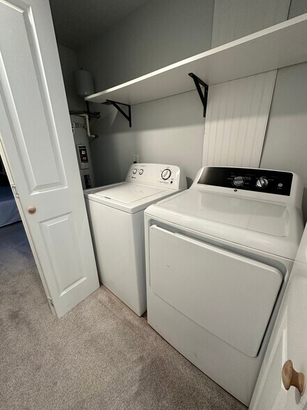 Washer & Dryer - 18101 76th Ave W