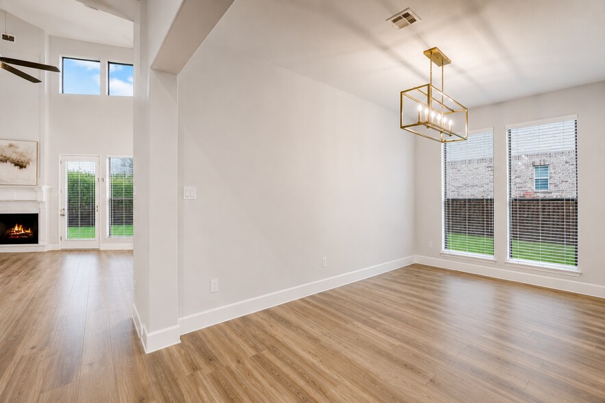 Building Photo - 2327 Partridgeberry Ln