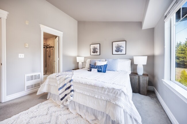 Building Photo - 17811 80th Ave NE