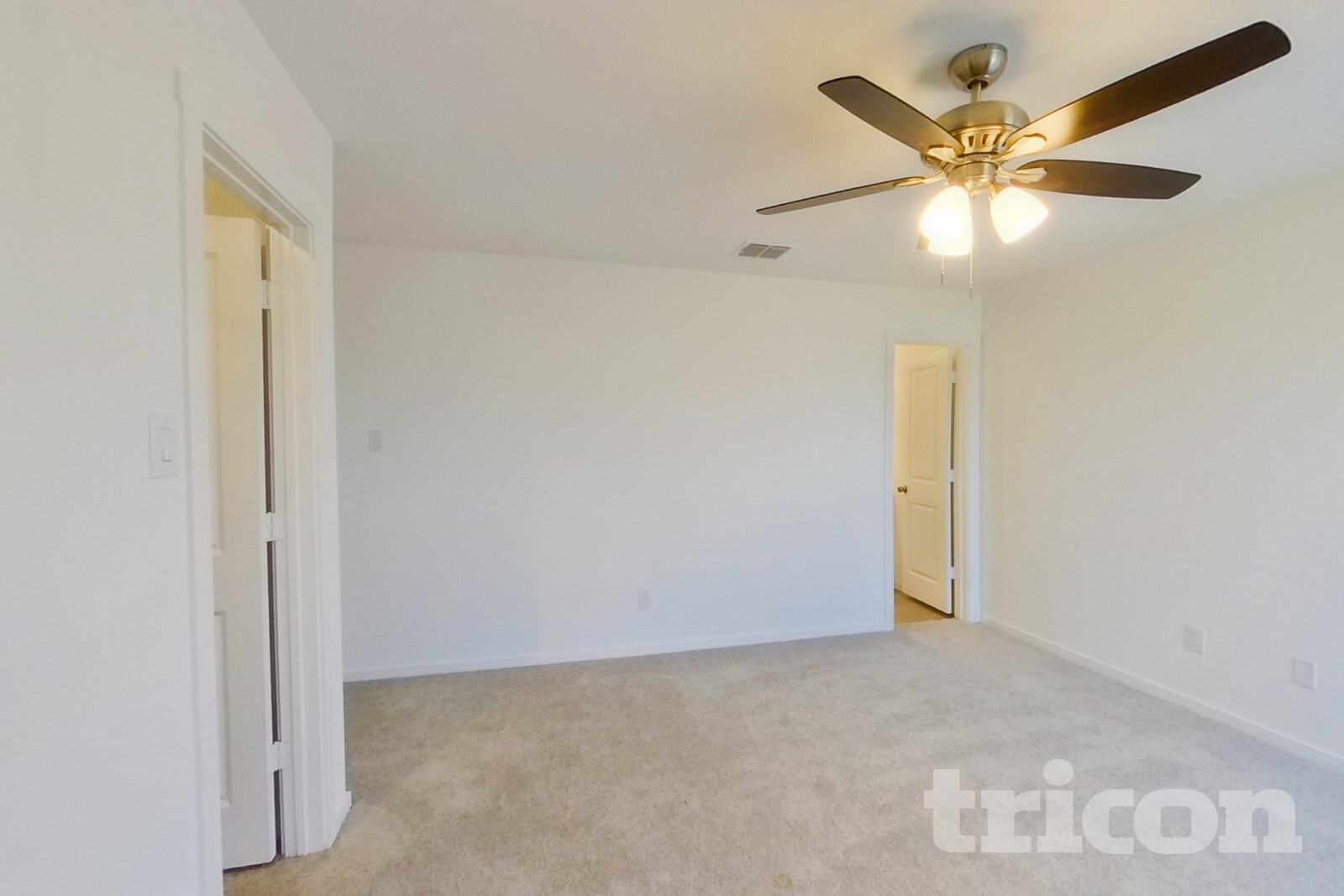 Building Photo - 807 Ginkgo Wy