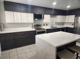 Building Photo - 2150 S Avenue A