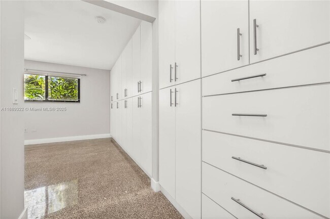 Building Photo - 454 NE 93rd St