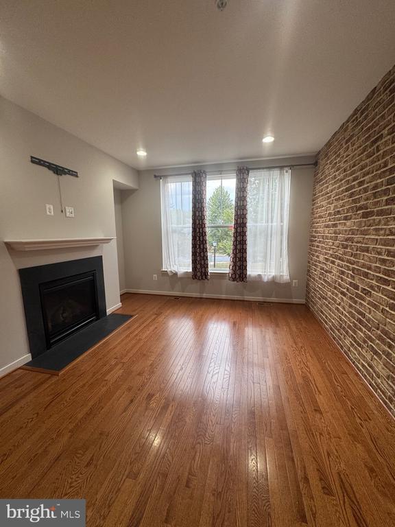 Building Photo - 1415 Trafalgar Ln