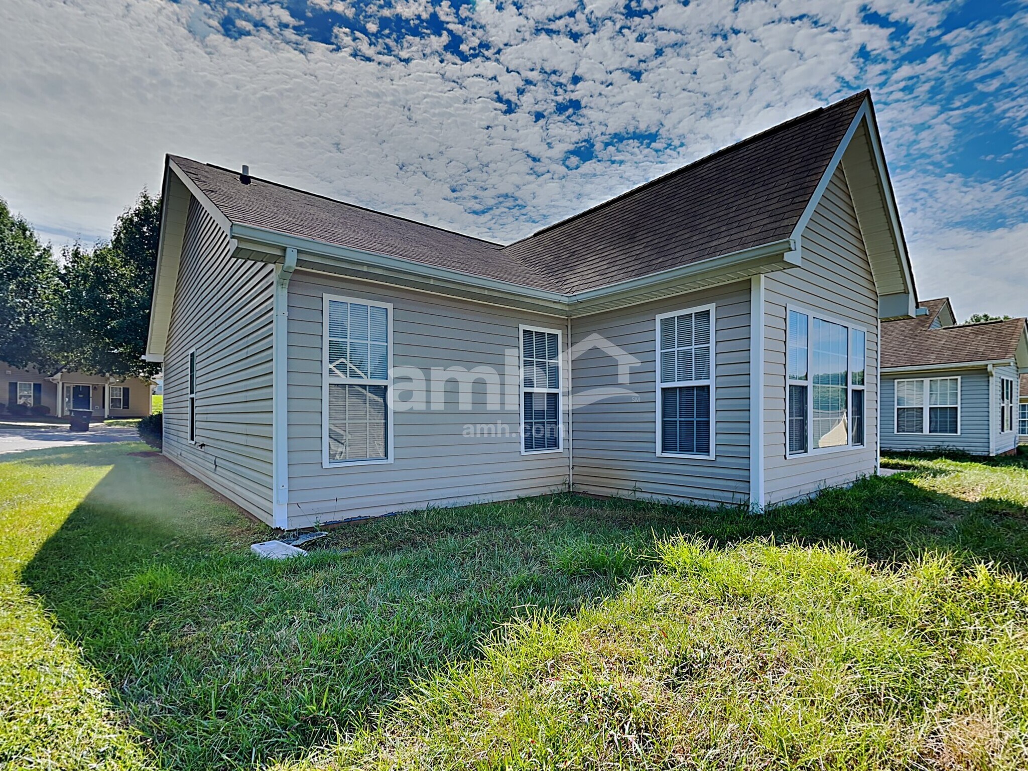 Building Photo - 160 Charlotte Ct