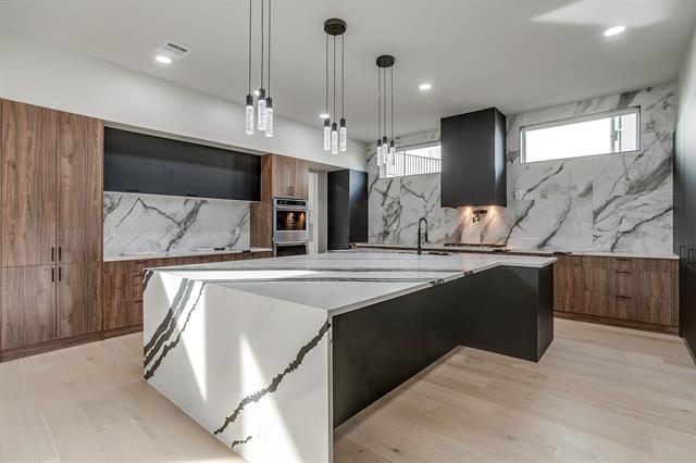 Building Photo - 6301 Tiffany Oaks Ln