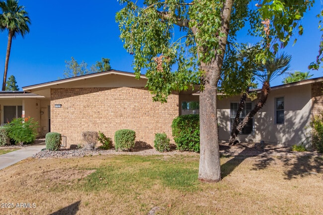 Building Photo - 17621 N 105th Ave