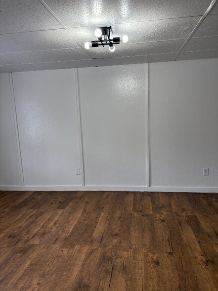 Building Photo - 208 Morning Dr