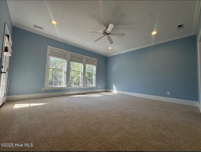 Building Photo - 428 N Belvedere Dr