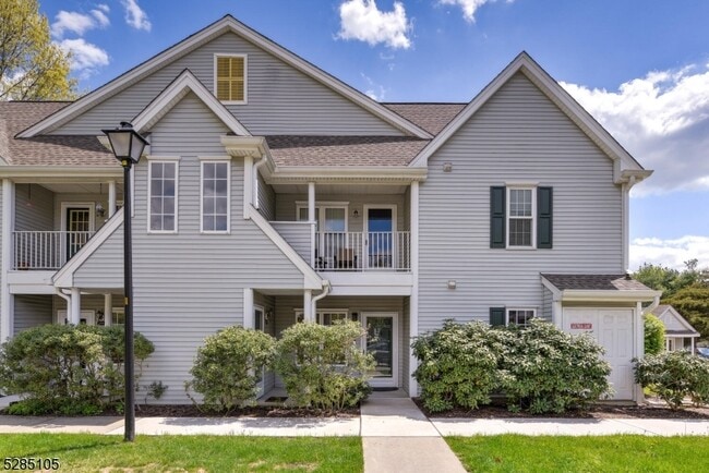 Building Photo - 5803 Tudor Dr