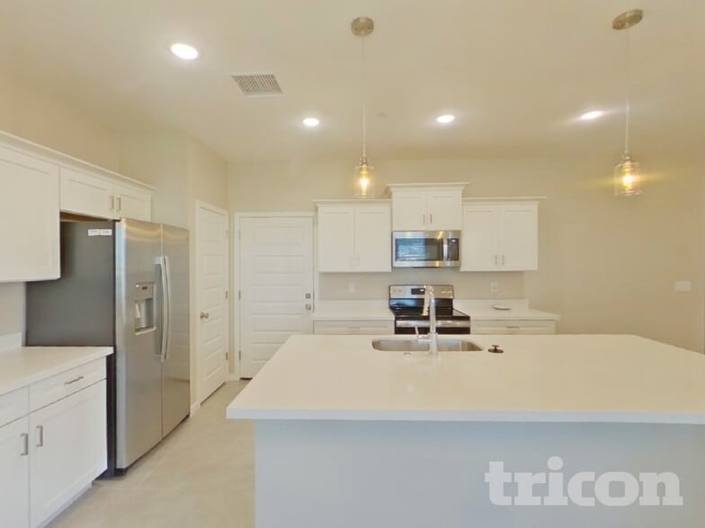 Building Photo - 1314 N Parkcrest