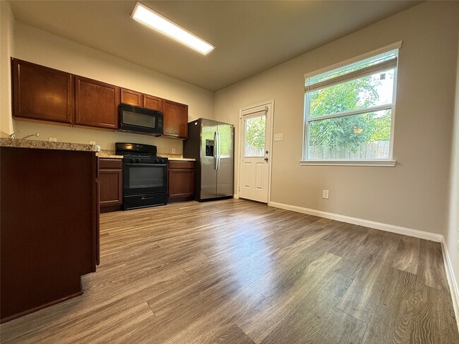 Building Photo - 5842 Adelaide River Dr